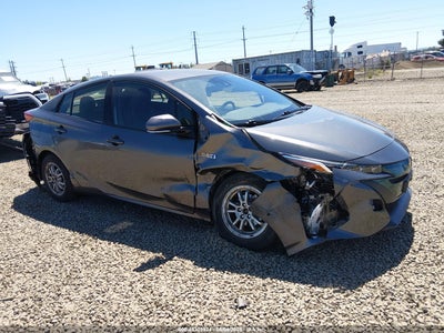 TOYOTA PRIUS PRIME 2018