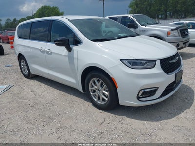 CHRYSLER PACIFICA 2026