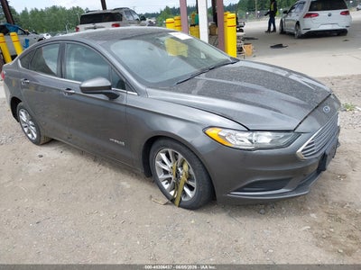 FORD FUSION HYBRID 2017