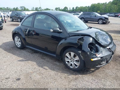 VOLKSWAGEN NEW BEETLE 2008