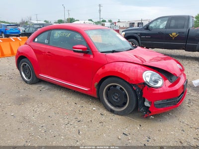 VOLKSWAGEN BEETLE 2012