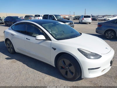 TESLA MODEL 3 2021