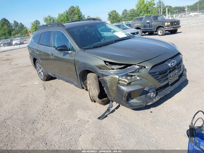 SUBARU OUTBACK 2025