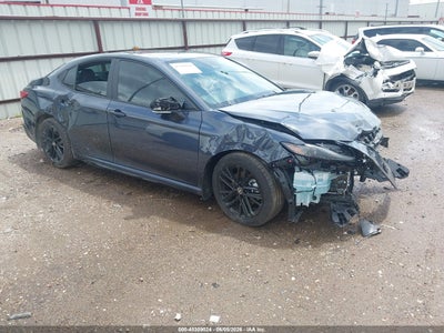 TOYOTA CAMRY 2026