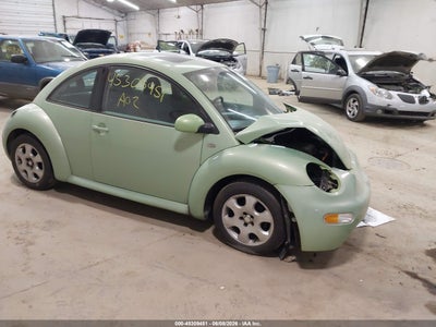 VOLKSWAGEN NEW BEETLE 2002