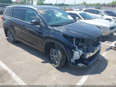 TOYOTA HIGHLANDER 2017
