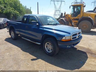 DODGE DAKOTA 2004