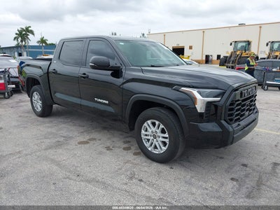 TOYOTA TUNDRA 2024
