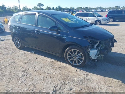 TOYOTA PRIUS V 2017