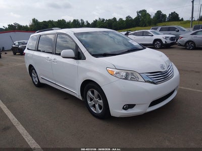 TOYOTA SIENNA 2015