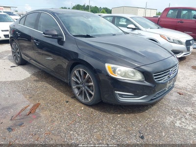 VOLVO S60 2015