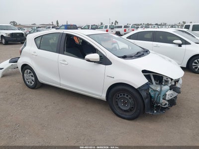 TOYOTA PRIUS C 2015