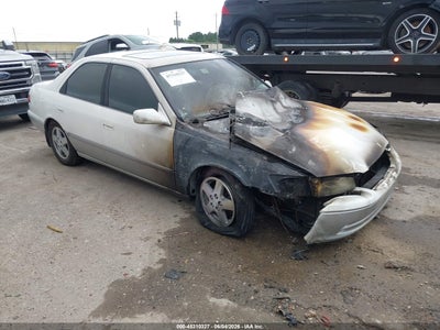 TOYOTA CAMRY 2001