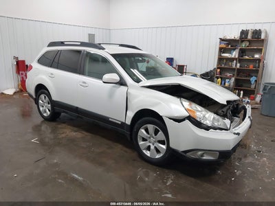 SUBARU OUTBACK 2012