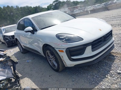 PORSCHE MACAN 2025