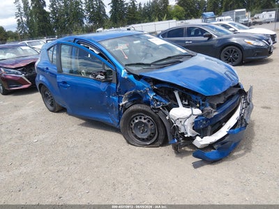 TOYOTA PRIUS C 2014