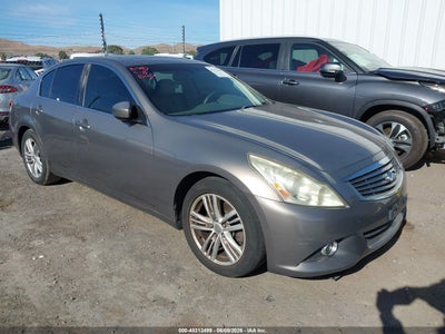 INFINITI G37 2011