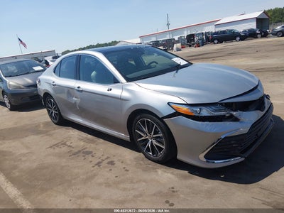 TOYOTA CAMRY 2024