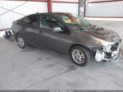 TOYOTA PRIUS 2016