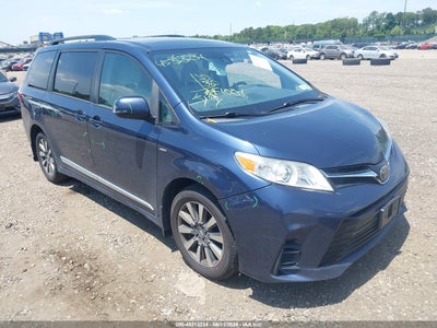 TOYOTA SIENNA 2020