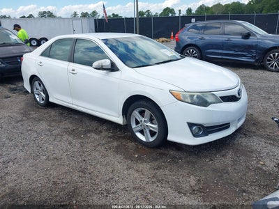 TOYOTA CAMRY 2013