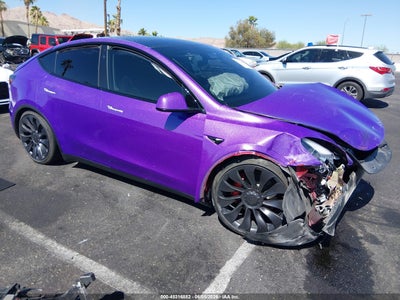 TESLA MODEL Y 2024