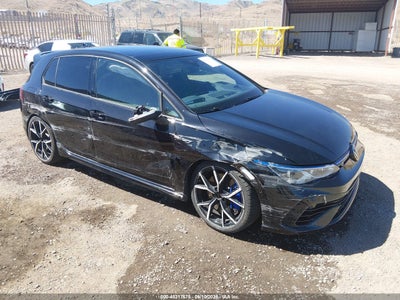 VOLKSWAGEN GOLF R 2024