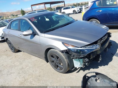 HYUNDAI ELANTRA 2022