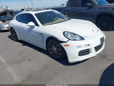 PORSCHE PANAMERA 2015
