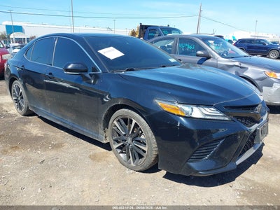 TOYOTA CAMRY 2019