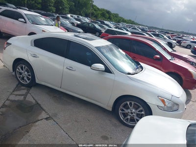 NISSAN MAXIMA 2013