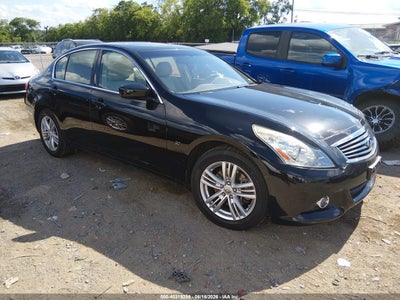 INFINITI Q40 2015