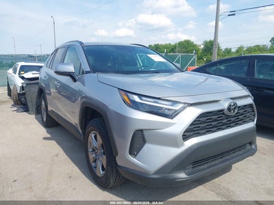 TOYOTA RAV4 2025