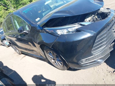 TOYOTA SIENNA 2024