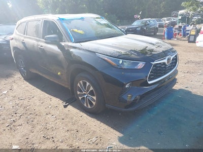 TOYOTA HIGHLANDER 2023