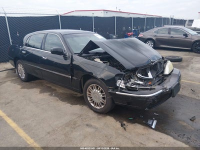 LINCOLN TOWN CAR 2007