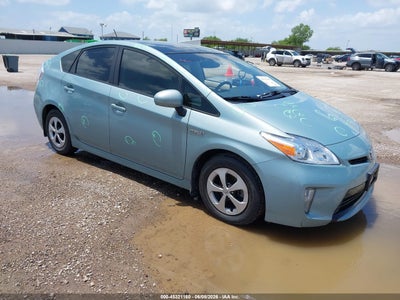 TOYOTA PRIUS 2013
