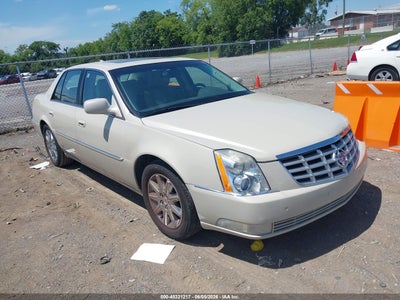CADILLAC DTS 2010