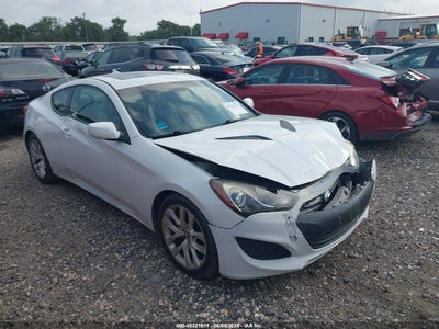 HYUNDAI GENESIS 2013