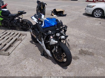 SUZUKI GSX-R600 2025