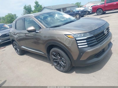 NISSAN KICKS 2025