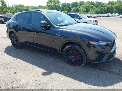 MASERATI LEVANTE 2022