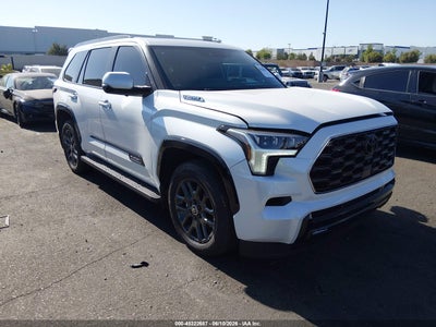 TOYOTA SEQUOIA 2024