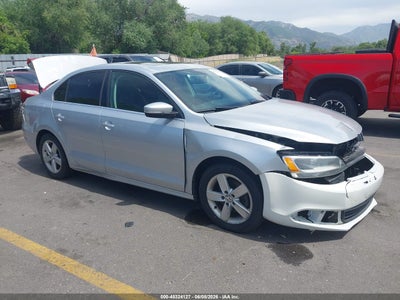 VOLKSWAGEN JETTA 2014