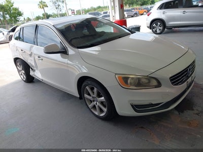 VOLVO V60 2016
