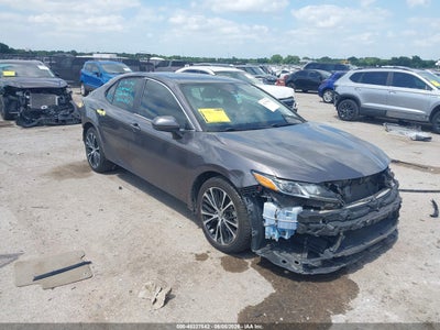TOYOTA CAMRY 2020
