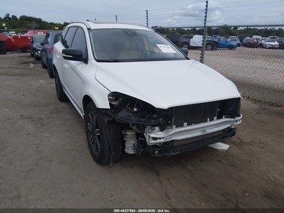 VOLVO XC60 2017