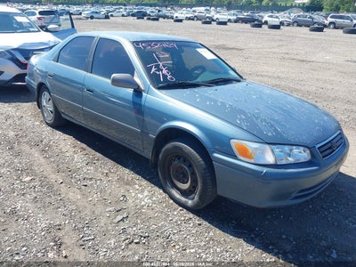 TOYOTA CAMRY 2001