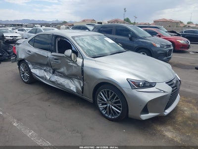 LEXUS IS 300 2019