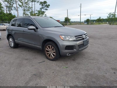 VOLKSWAGEN TOUAREG 2013